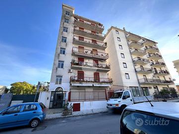 4 LOCALI A PALERMO