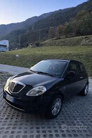 Lancia Ypsilon 2010, benzina GPL