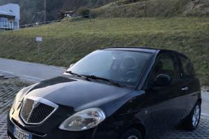 Lancia Ypsilon 2010, benzina GPL