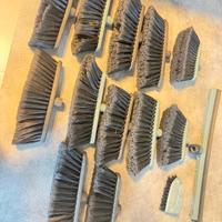 scope per pulizia pavimenti con materiale reciclat