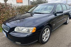 Volvo V70/XC70 V70 2.4 D 20V (163CV) cat Momentum