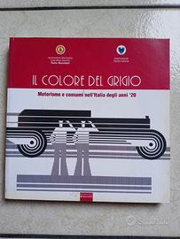 Il colore del grigio. Usato come nuovo