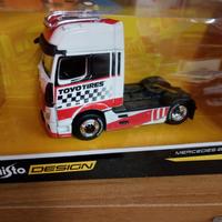 Maisto trattore stradale 