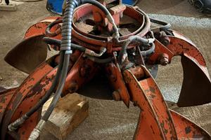 Pinza a polipo per gru funzionate