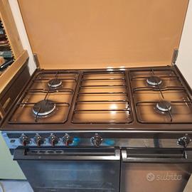 Cucina a gas REX mai usata