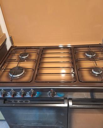 Cucina a gas REX mai usata