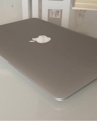 Macbook air 11”