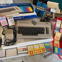 Commodore 64 + lettore+1 joystick+24cassettegiochi