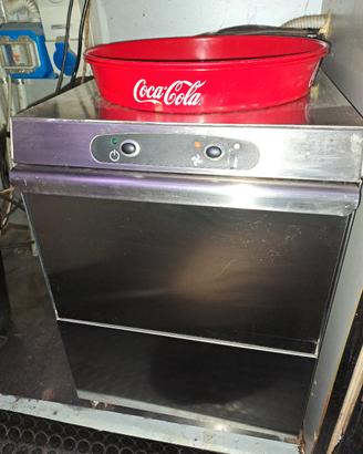 Lavabicchieri da bar.
