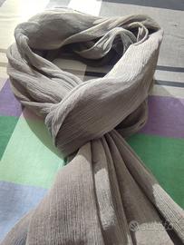 Sciarpa grigia