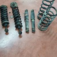 Nissan Pathfinder assetto originale 