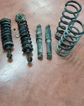 Nissan Pathfinder assetto originale 