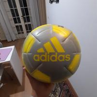 potete cotantarmi pure su ig @tassonekevin