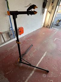 Cavalletto manutenzione bici più pompa