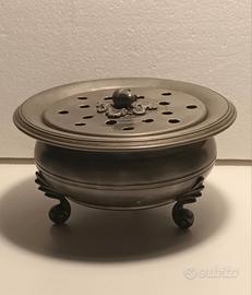 Portafiori vintage in peltro 