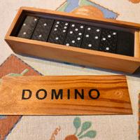 N.2 giochi: domino e mikado pick-up sticks