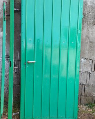 porta in lamiera zincata verniciata