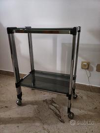 carrello con ruote
