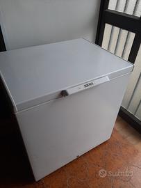 Congelatore a pozzetto 200 litri