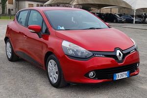 Renault Clio 1.2 75CV 5 porte Costume National