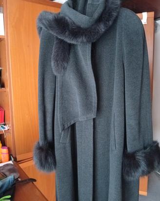 CAPPOTTO DI LANA PREGIATA E OMAGGIO 