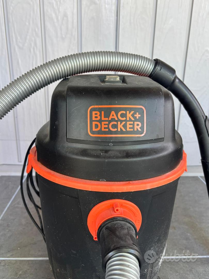 Aspiratore Solidi e Liquidi BXVC20PE Black & Decke