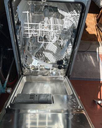 Lavastoviglie ikea 45cm - danneggiata