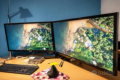 Postazione dual monitor 4K + supporto + scrivania