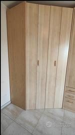armadio su misura in legno chiario