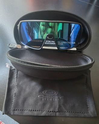 Oakley sutro