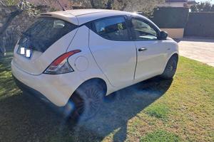 LANCIA YPISILON 1200 5 PORTE ELEFANTINO BLU