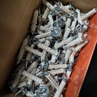 Tasselli Nylon Brixo gancio corto