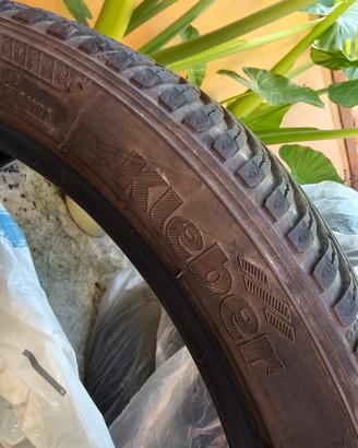 5 Gomme 225/40 R18: 4 Kleber + 1 Yokohama 4S
