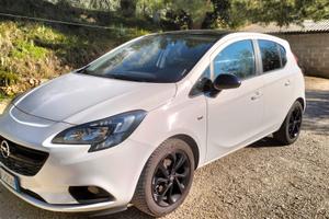 Opel corsa (black edition)bianca ,anno 2018 