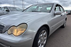 Auto mercedes classe C 220