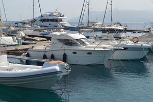 Sessa Dorado 26 - 190 Hp Volvo Penta D3-190/DP-S