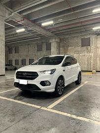 FORD KUGA ST LINE
