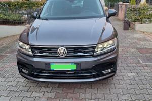 Volkswagen Tiguan 1.6 TDI 115CV Sport RLINE