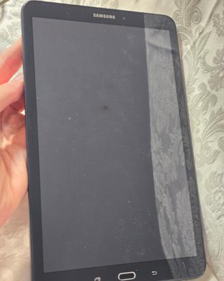 Tablet Samsung SM-T585