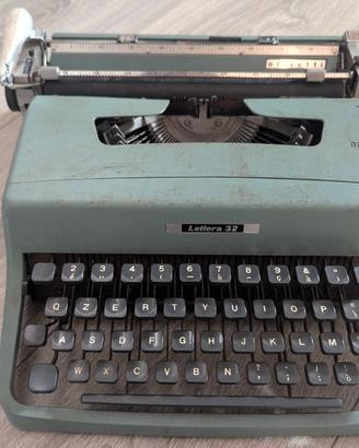 Olivetti Lettera 32 - Macchina da scrivere
