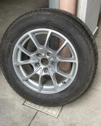 255/65 R17 106H gomme M+S e cerchi in lega