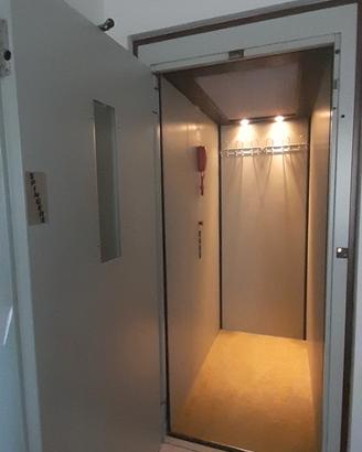 Ascensore Oleodinamico con cabina