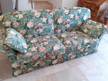 Divano a 3 Posti - con braccioli