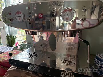 Macchina iperespresso Illy