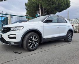 VOLKSWAGEN T-Roc - Diesel DSG 4motiorn Euro 6