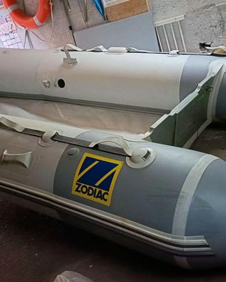 Gommone Zodiac futura 3.50 + evinrude 4CV spedisco