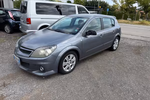Opel Astra 1.7 CDTI 101CV 5 porte Cosmo