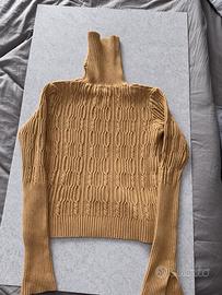 Maglione beige a trecce