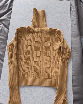 Maglione beige a trecce