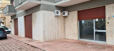 Locale commerciale 300+500+250mq